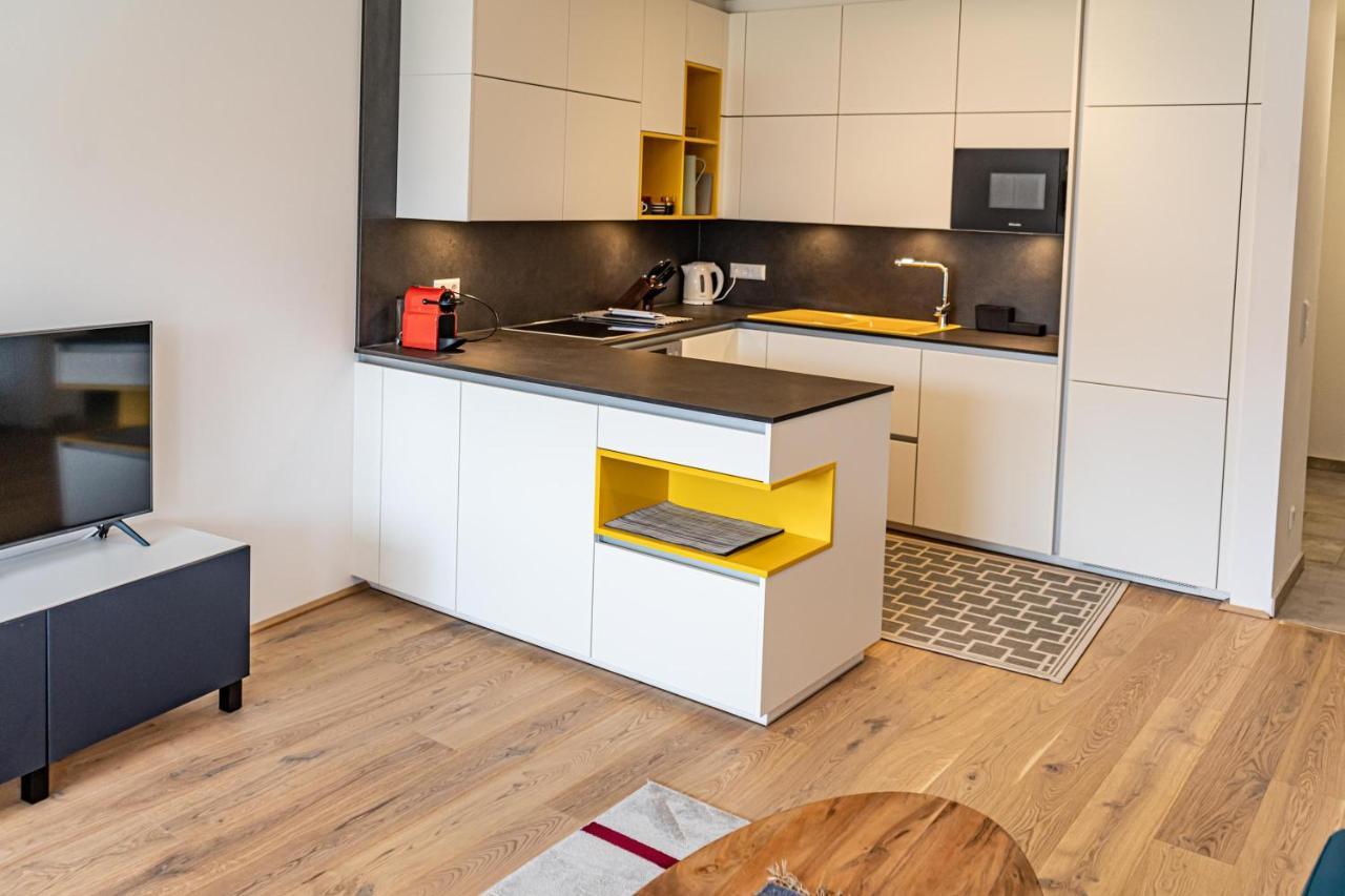 Top 5 Alpe Maritima - Traumhafte Ferienwohnung Mit Seeblick Und Bergkulisse Am Ossiacher See Annenheim Exterior foto
